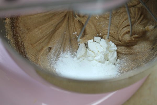 and add in corn starch and baking powder.