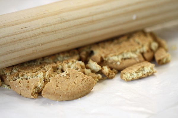 no-bake-peanut-butter-chocolate-graham-bars2