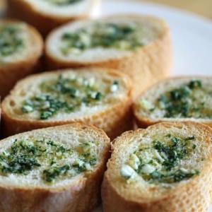Simple Garlic Bread Recipe