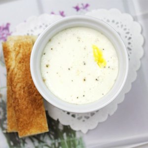 Oeuf Cocotte a l’Emmental – Cheese Egg in Ramekin Recipe