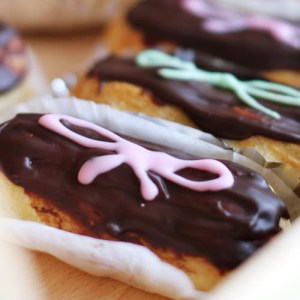Chocolate Éclairs with Pastry Cream Filling Recipe