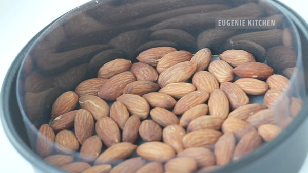 rocky-road-ice-cream-cake1