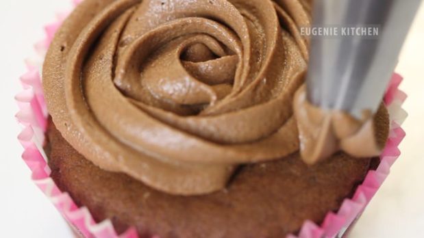 eggless-chocolate-cupcakes-recipe5