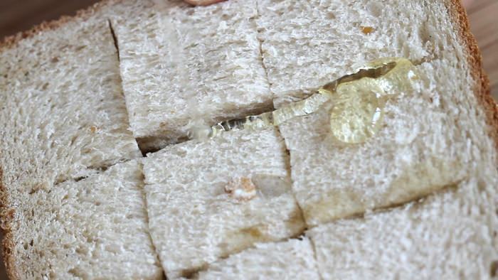 honey-bread-brick-toast