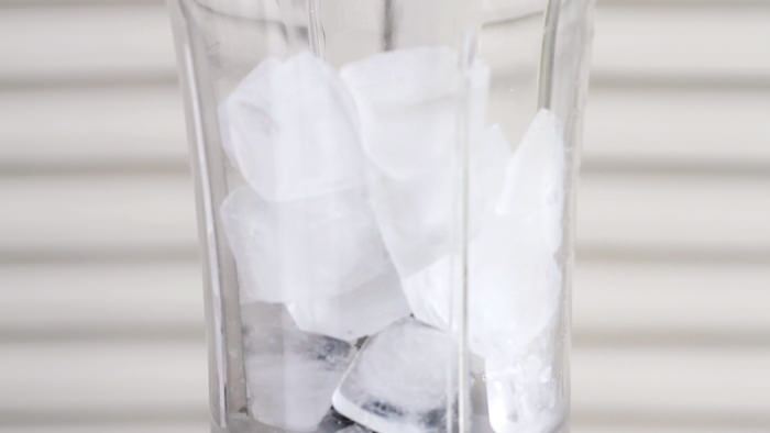 starbuckes-caramel-frappuccino-recipe1