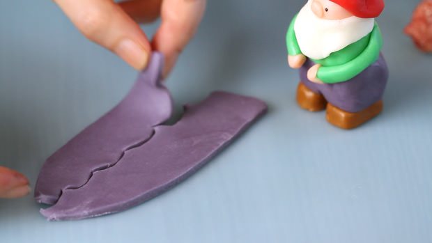 Christmas cake decoration - fondant dwarf for log cake/buche de Noel