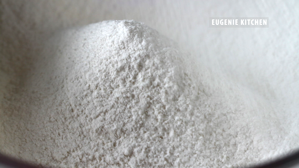 pumpkin-cream-cheese-muffins.004