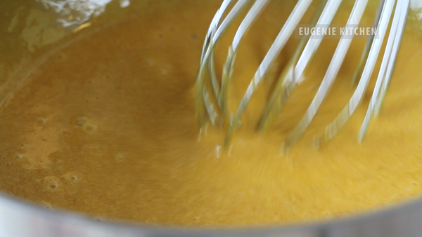 pumpkin-cream-cheese-muffins.008